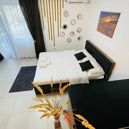Kebom Summer Studio Apartment *
