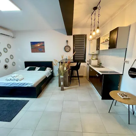 Kebom Summer Studio Navodari